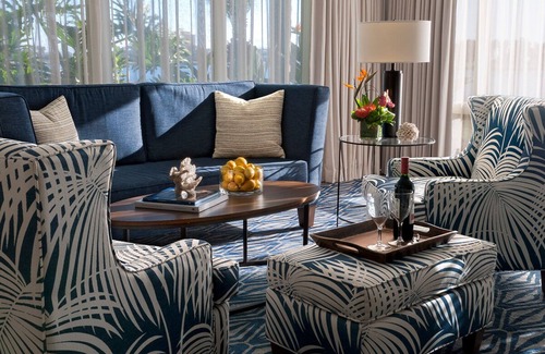San Diego Hotel | Seaside Sanctuary with Outdoor Pool and Tennis Court, Pets are Welcome!