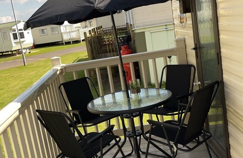 Ingoldmells Cabin | Seaside Serenity Caravan, the chase caravan site