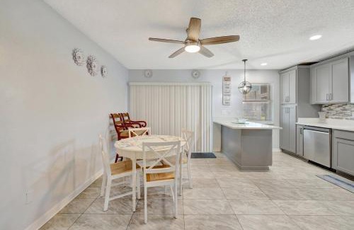 Fort Pierce Apartment | Seaside Serenity Cozy By The Sea