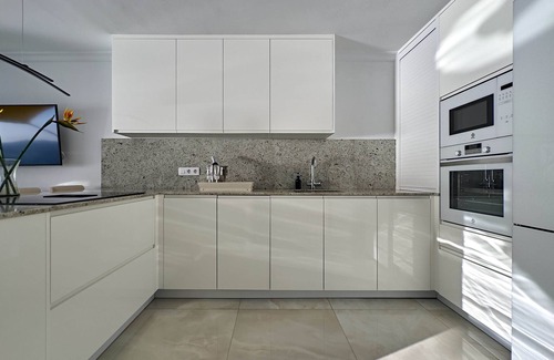 Patalavaca Apartment | Seaside Serenity: Luxury with a Gourmet Twist