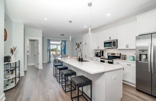Morehead City House | Seaside Serenity - Sleep 10