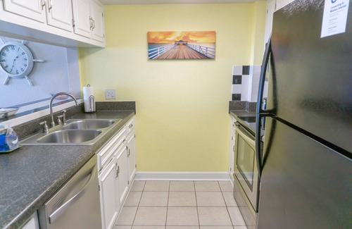 Myrtle Beach Condo | Seaside Serenity: Stunning 2-Bedroom Beachfront Condo with Unmatched Ocean Views