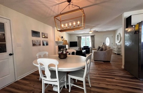 Calabash House | Seaside Serenity: Your Perfect Beach Getaway 15 Min for Sunset Beach