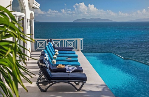 Magens Bay Villa | Seaside Splendor at Villa Como with Jacuzzi & Optional Heated Pool