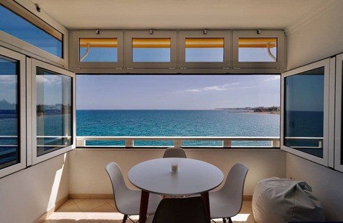 San Agustin Apartment | ★ Seaside Studio w/Sunset Views + Fast Wifi ★