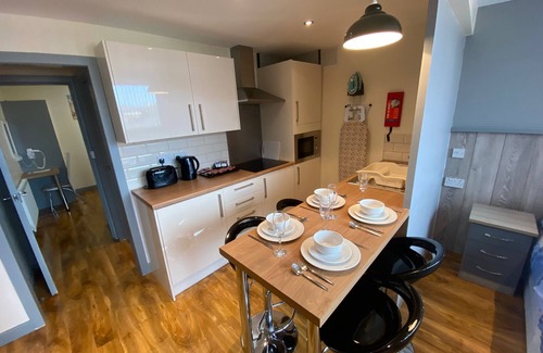 Blackpool Town Center Apartment | Seaside Suites -Apt 5