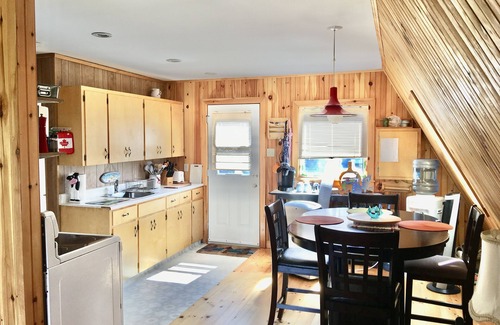 Hampton Cottage | Seaside Summer Cottage