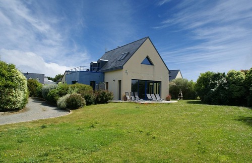 Kerherou Villa | Seaside Villa with Pool in Moëlan