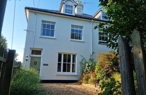 New Forest District Cottage | Seaside Village Springfield Cottage