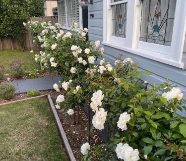 Shellharbour House | Seaside Village Cottage Charm