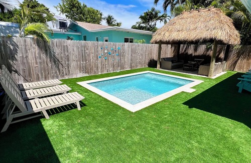 Anglers Park House | Seasonal Key Largo Retreat with Private Pool, Tiki Hut & Beach Access