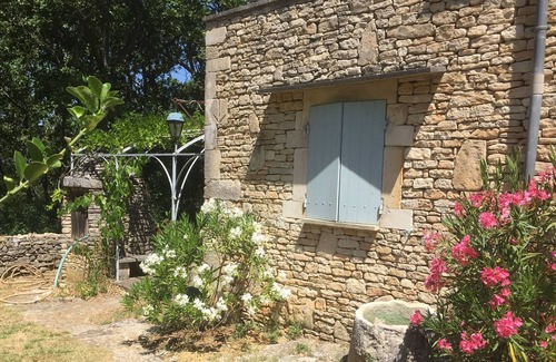 Bonnieux Cottage | SEASONAL RENTAL STUDIO