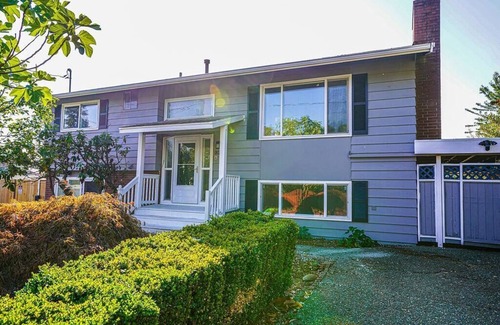 SeaTac House | Seatac 2 BR Upper Unit 5 min to Airport