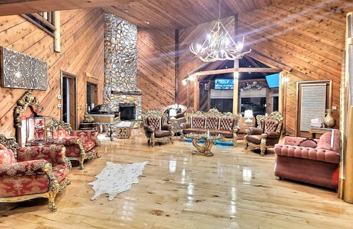 Sammamish Villa | Seattle Golden Millionaire Mansion