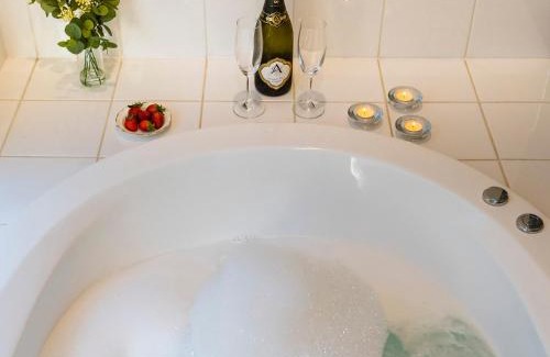 Kronkup Apartment | Seaview and Spa at Torbay