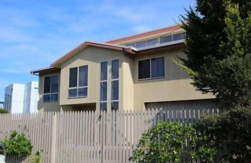 Surf Beach House | Seaview Beach House at Surf Beach