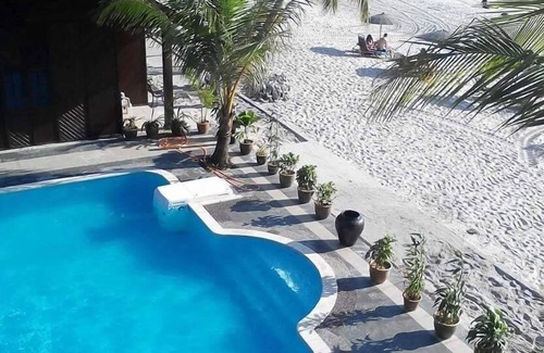 Lubok Buaya Cottage | Seaview Chalet #1 Beachfront Cenang Beach
