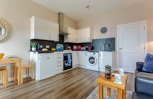 Cromarty Apartment | Seaview Cromarty - Two Bedroom Apartment, Sleeps 4