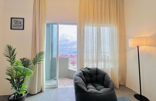Kuah Apartment | Seaview Cube ll w/Rooftop Pool