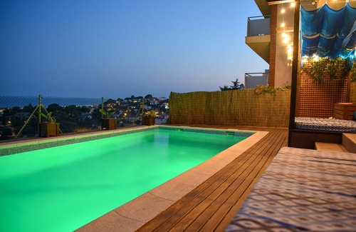 Santa Susanna Villa | Seaview Family Retreat Villa