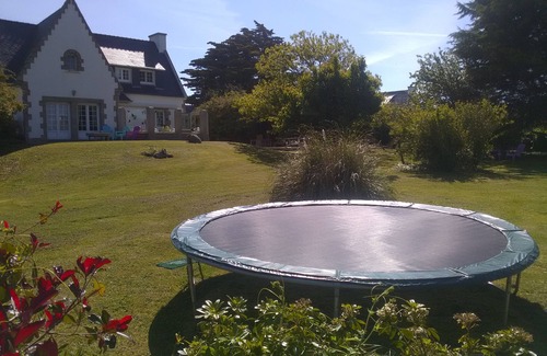 Trevignon House | Seaview, beaches, dunes and port of Trévignon on foot, big closed raised garden