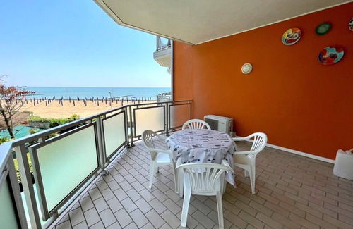 Porto Santa Margherita Apartment | Seaview flat in Porto Santa Margherita