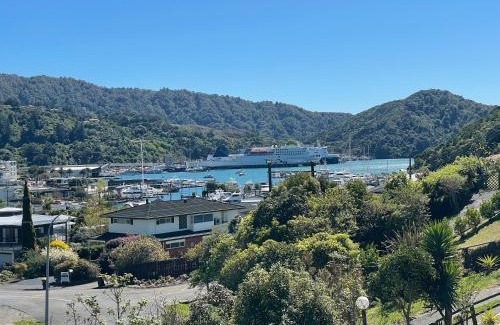 Picton Apartment | Seaview Retreat