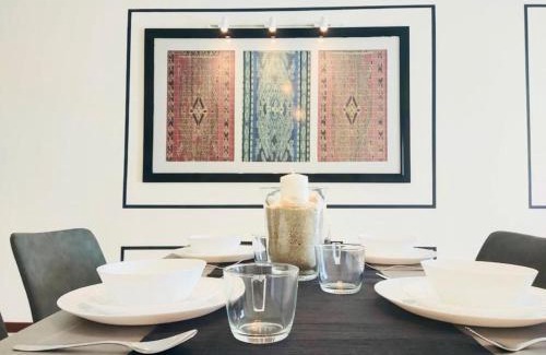 Tanjung Bungah Apartment | Seaview Suite at Rainbow Paradise