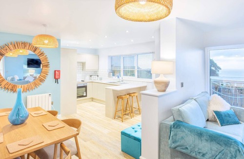 Hele Apartment | Seaview Three Bedroom Residence with Hot Tub