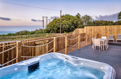Hele Apartment | Seaview Three Bedroom Residence with Hot Tub