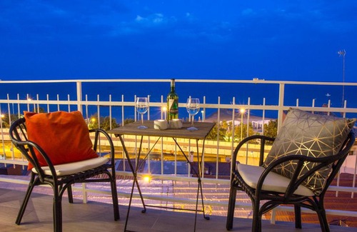 Raval Roig Apartment | SeaviewDream2 Home