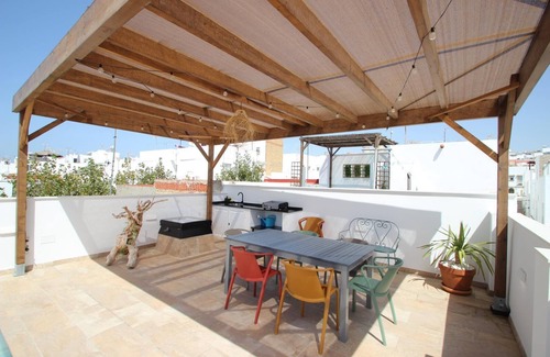 Conil de la Frontera City Center House | Seaviews and private terrace - this newly built townhouse in Conil offers comfort in beautiful location