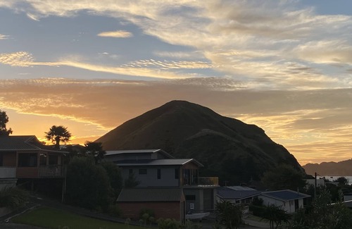 Mahia House | Seaviews & Sunshine in Māhia