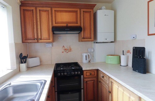 Rhos on Sea Cottage | Seaward