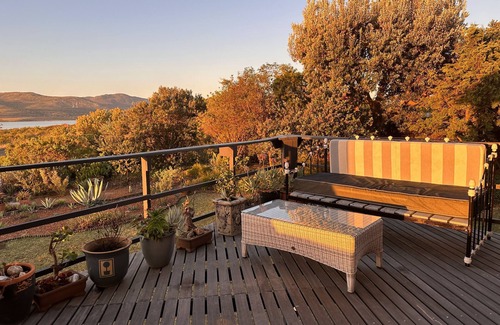 Fisherhaven House | Seaway Sunsets Relax & Enjoy the calmness with Lagoon & Sea views