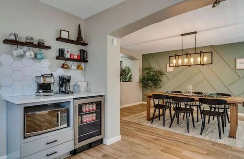 Heritage House | SeaWorld/Lackland/BMT/with game room-Sleeps 11