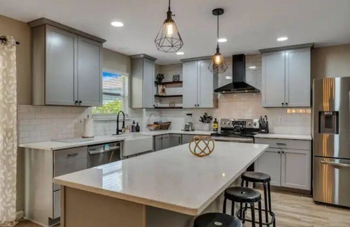 Heritage House | SeaWorld/Lackland/BMT/with game room-Sleeps 11