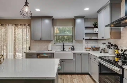 Heritage House | SeaWorld|Lackland|BMT with game room