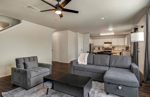 West San Antonio House | SeaWorld LacklandAFB SixFlags with game room