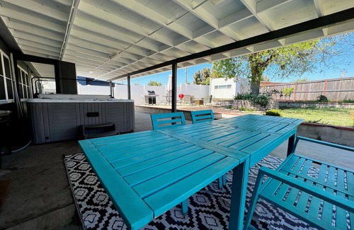 Bay Ho House | SeaWorld Retreat: 4BR House/Jacuzzi/BBQ