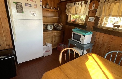 North Sebago Cottage | SEBAGO LAKE BEACHFRONT - FRIDAY-FRIDAY RENTAL