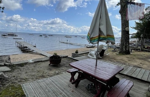 Sebago Cottage | SEBAGO LAKE BEACHFRONT