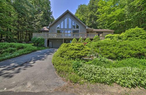 South Casco House | Sebago Lake Gem on Private Cove with Boat Dock!