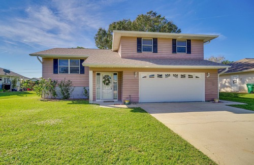 Sebastian Highlands House | Sebastian Home w/Large Deck Near Golfing & Beach