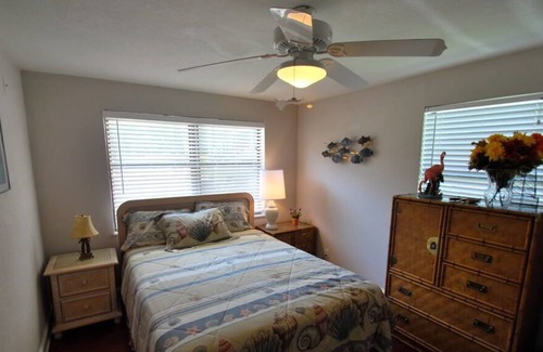Roseland House | Sebastian Waterfront Paradise W/Dock