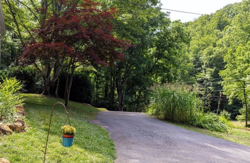 Afton House | Secluded 20+ Acre Retreat Near Brew & Wine Trails