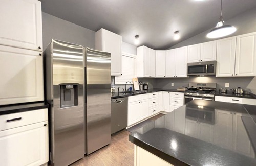 Lancaster Other | Secluded 3BR Farm House Oasis in Quartz Hill