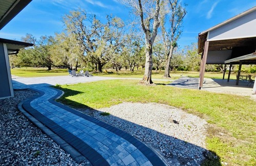 Braden River House | Secluded 5 Acre Family-Friendly Escape