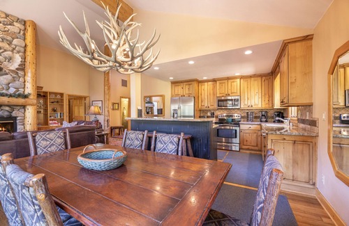 Elk Crossing House | Secluded 5 Bedroom/5.5 Bath Home on Keystone Golf Course