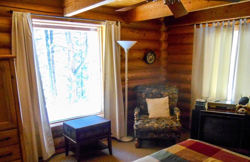 Mammoth Creek House | SECLUDED A FRAME LOG CABIN OVERLOOKING IPSON CREEK AT PANGUITCH LAKE